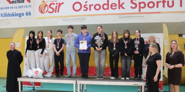 Zwycięzcy na podium