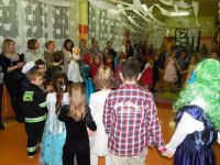 Szkolny bal karnawałowy