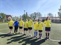 Drużyna chłopców w piłce nożnej