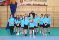 Zdjęcie drużyny koszykarek